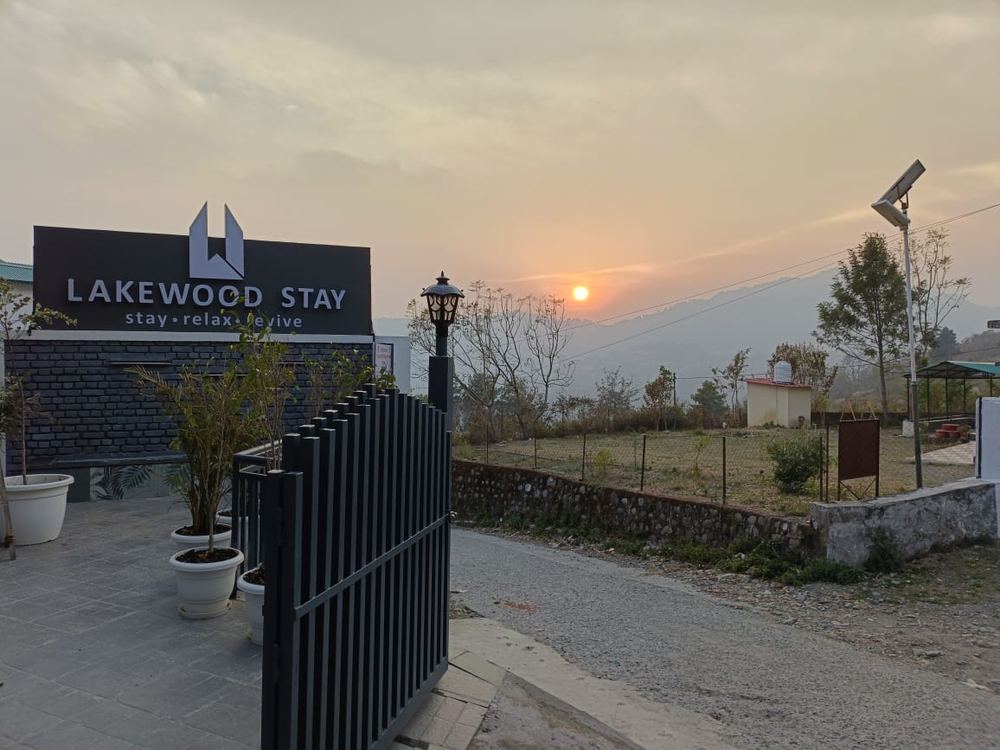 Lakewood Stay resort branding signboard, Bhimtal